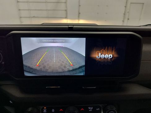 Used 2025 Jeep Wrangler Sport AWD/4WD image 24