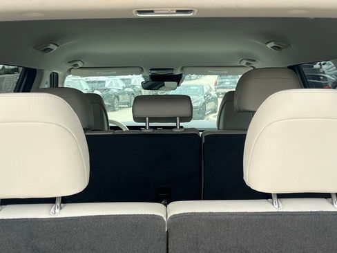 Used 2025 Hyundai Santa Fe SEL image 16