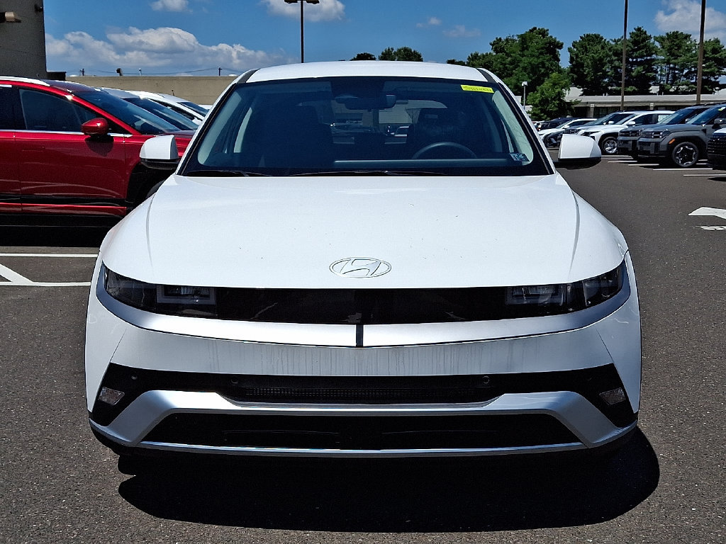 New 2025 Hyundai Ioniq 5 SE AWD/4WD image 2