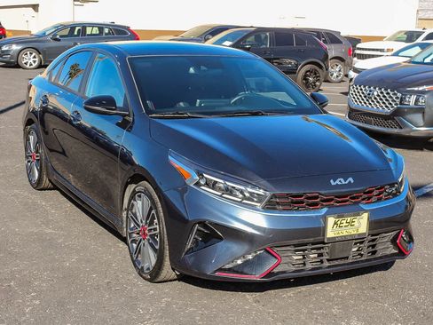 Used 2023 Kia Forte GT image 3