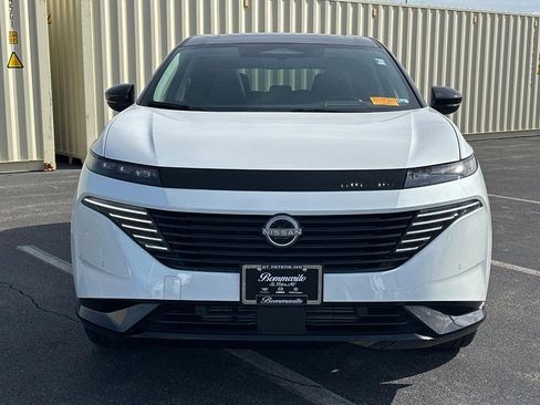 Used 2025 Nissan Murano Platinum image 2