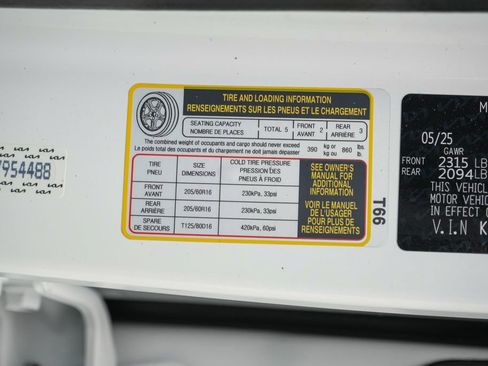 Used 2025 Kia Soul LX w/ LX Technology Package FWD image 23