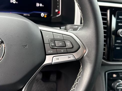 Certified 2023 Volkswagen Atlas Cross Sport SE image 15