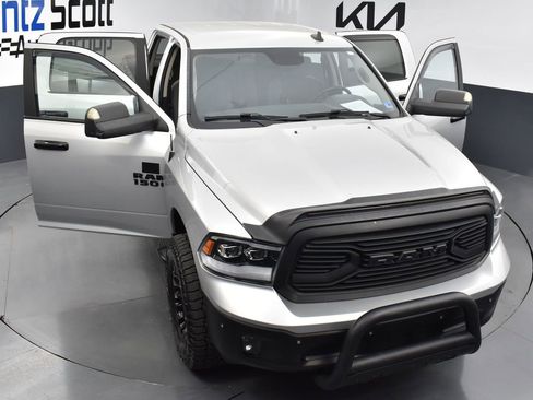 Used 2018 RAM 1500 Big Horn AWD/4WD image 29
