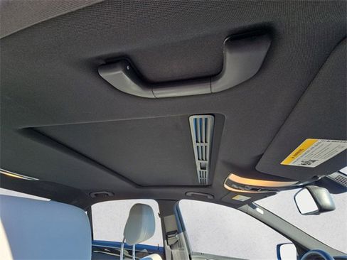 Used 2011 Mercedes-Benz E 350 Sedan image 17