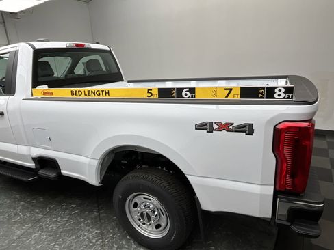New 2026 Ford F250 XL w/ XL Chrome Package AWD/4WD image 23