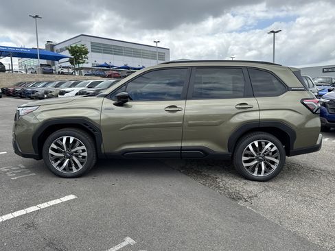 New 2026 Subaru Forester Touring image 6
