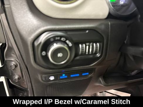 Used 2021 Jeep Wrangler Unlimited Sahara AWD/4WD image 24