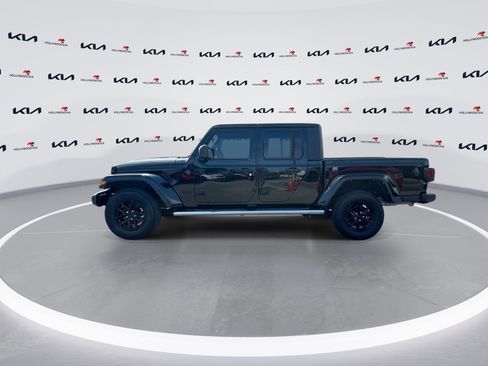 Used 2022 Jeep Gladiator Sport AWD/4WD image 5