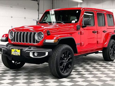 Used 2025 Jeep Wrangler Sahara 4xe w/ Safety Group image 13