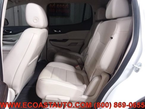 Used 2020 GMC Acadia Denali w/ Trailering Package image 12