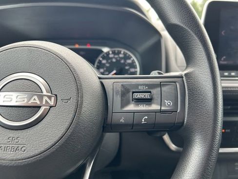 Used 2024 Nissan Rogue S FWD image 20