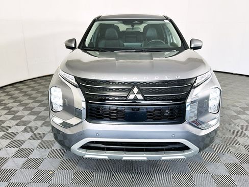 Used 2023 Mitsubishi Outlander SE AWD/4WD image 8