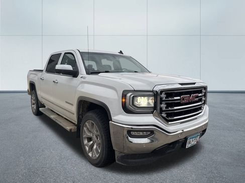 Used 2018 GMC Sierra 1500 SLT w/ SLT Premium Package image 3