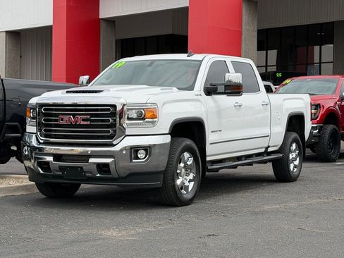 Used 2019 GMC Sierra 2500 SLT w/ Duramax Plus Package AWD/4WD image 44