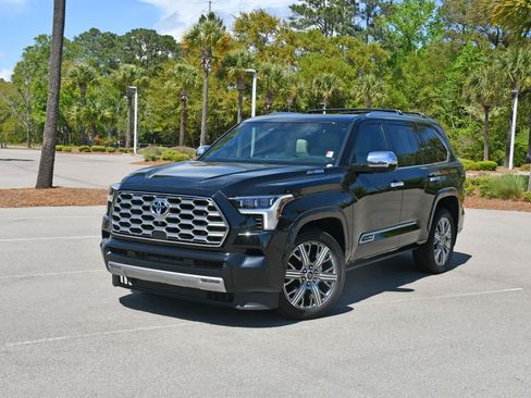 Used 2024 Toyota Sequoia Capstone AWD/4WD image 6