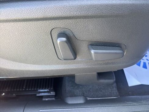 Used 2023 Hyundai Santa Fe SEL w/ Premium Package image 15