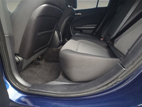 Used 2016 Dodge Charger SE image 19