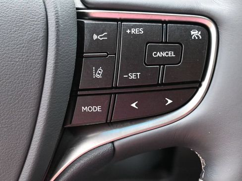 Used 2019 Lexus ES 350 w/ Premium Package FWD image 18