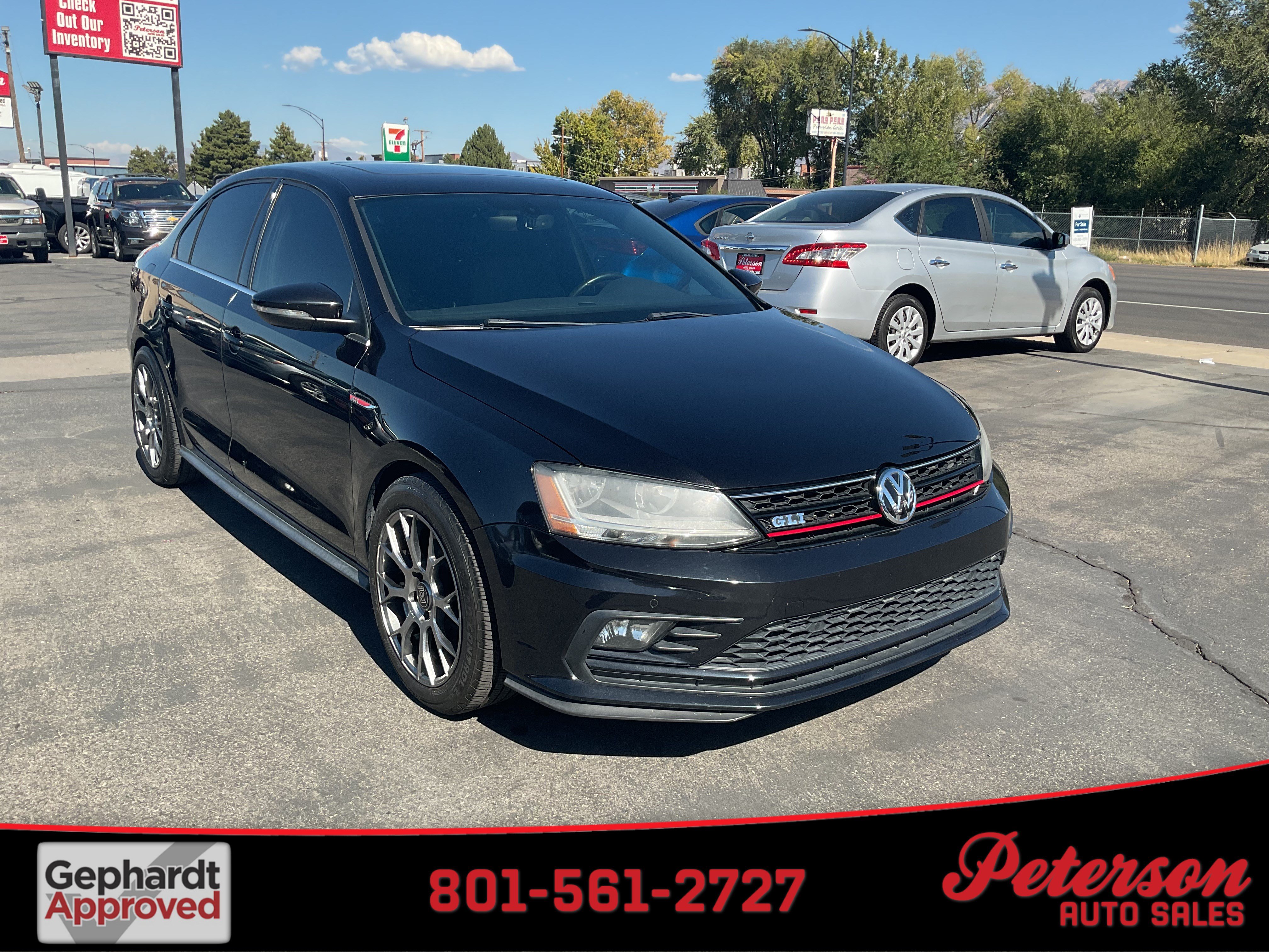 Used 2017 Volkswagen Jetta GLI FWD image 1