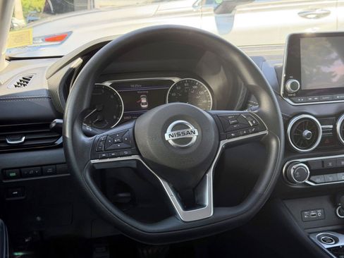Used 2023 Nissan Sentra SV FWD image 12