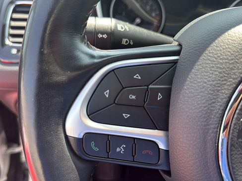 Used 2018 Jeep Compass Limited w/ Safety & Security Group AWD/4WD image 23