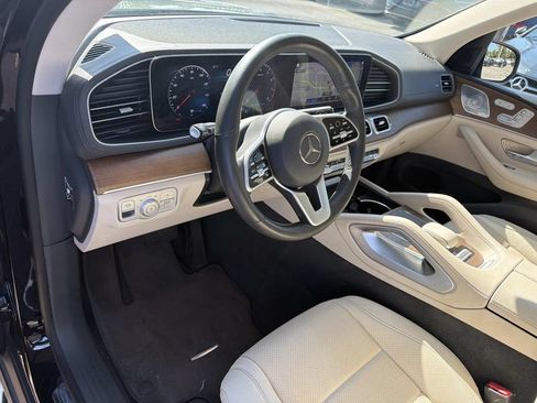 Used 2020 Mercedes-Benz GLS 450 4MATIC image 18