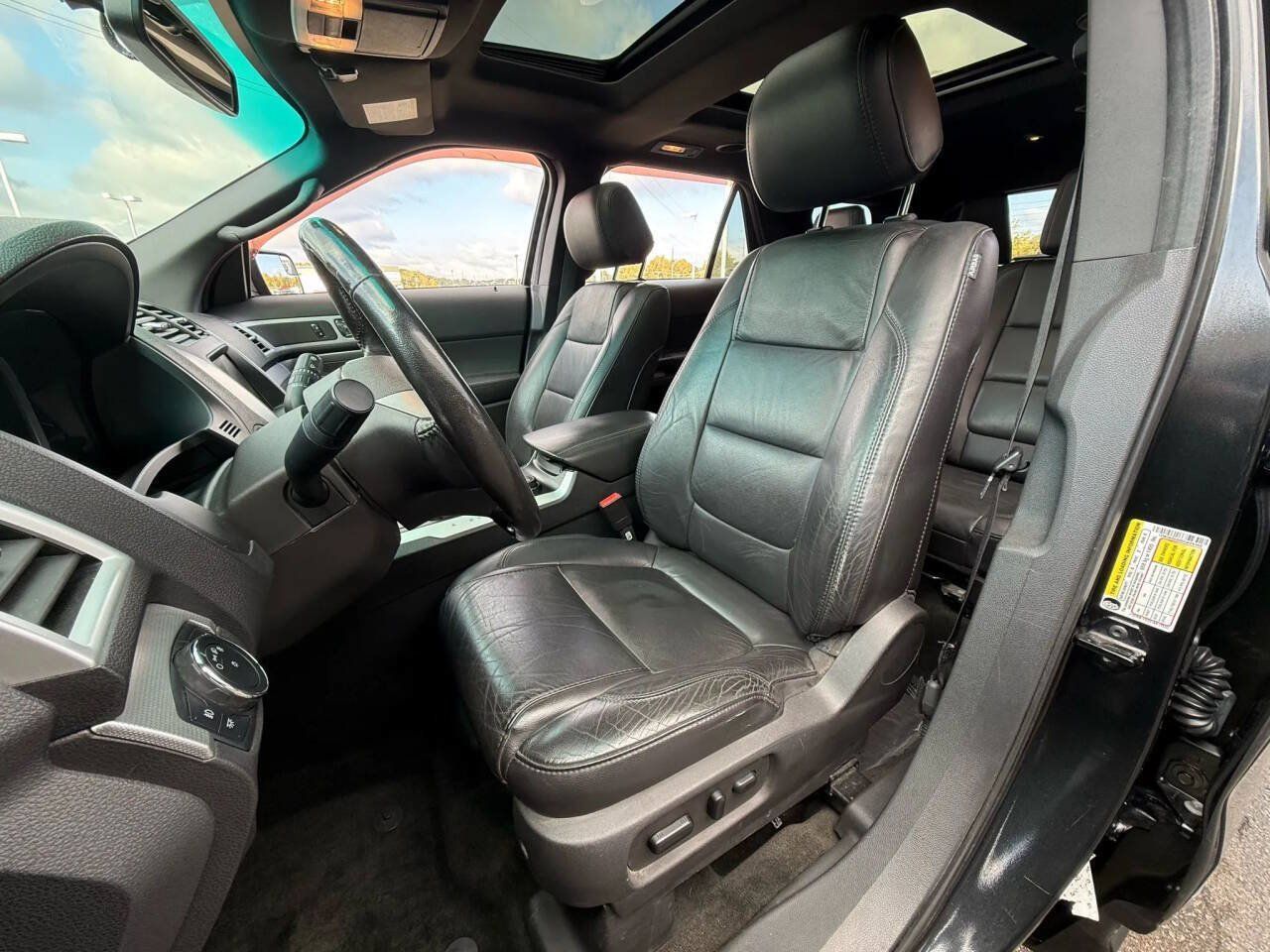 Used 2013 Ford Explorer XLT AWD/4WD image 8