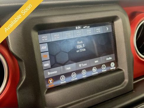 Used 2021 Jeep Wrangler Unlimited Rubicon AWD/4WD image 14