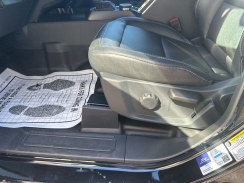 New 2025 Ford Bronco Badlands image 17