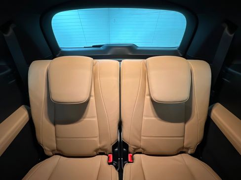 New 2026 Mercedes-Benz GLS 450 4MATIC image 22