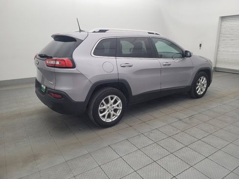 Used 2018 Jeep Cherokee Latitude image 10