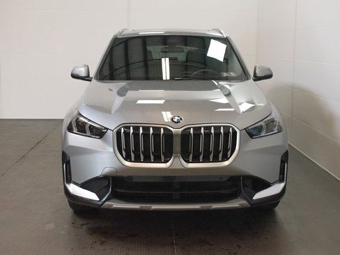 Used 2025 BMW X1 xDrive28i w/ Convenience Package AWD/4WD image 2