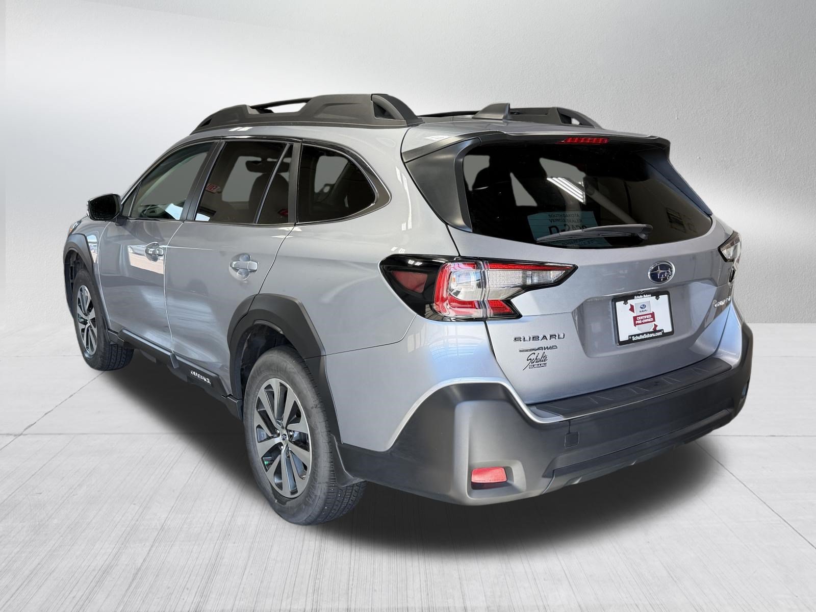 Certified 2024 Subaru Outback Premium w/ Popular Package #1A AWD/4WD image 5