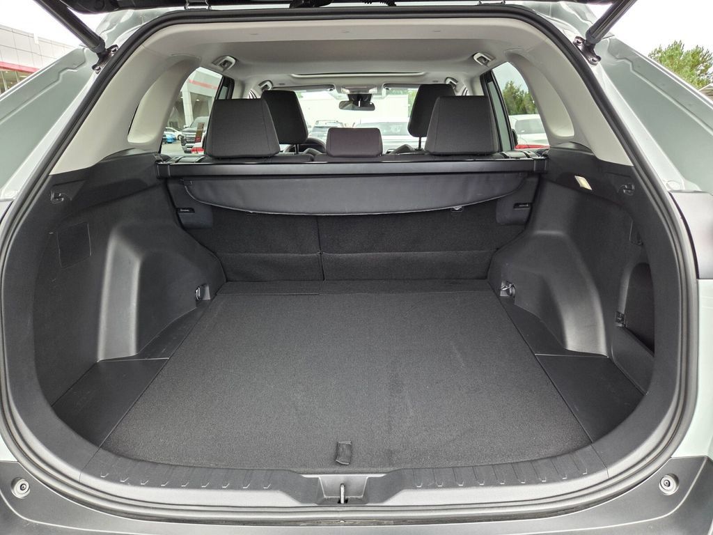 Certified 2023 Toyota RAV4 XLE w/ Convenience Package FWD image 12