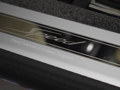 New 2025 Bentley Flying Spur Plug-In Hybrid image 38