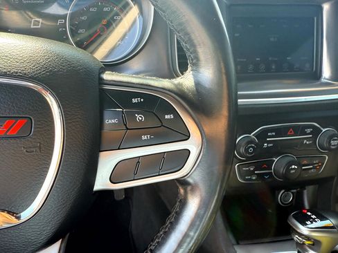 Used 2021 Dodge Charger SXT w/ Leather Interior Group image 19