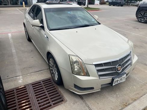 Used 2011 Cadillac CTS Luxury RWD image 3