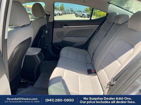 Used 2018 Hyundai Elantra Value Edition FWD image 18