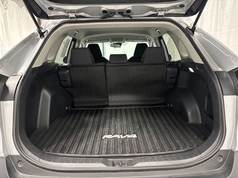 Used 2025 Toyota RAV4 LE AWD/4WD image 47