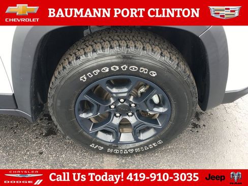 Used 2022 Jeep Cherokee Latitude w/ Trailer Tow Group AWD/4WD image 26