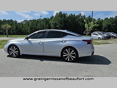 Used 2021 Nissan Altima 2.5 SR w/ SR Premium Package FWD image 27