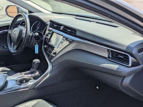 Used 2019 Toyota Camry SE w/ Carpet Mat Package FWD image 33