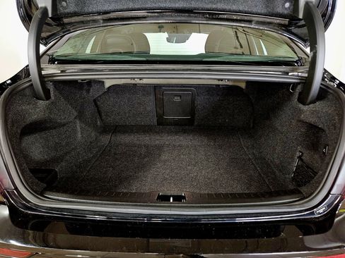 Used 2022 Volvo S60 B5 Momentum FWD image 18