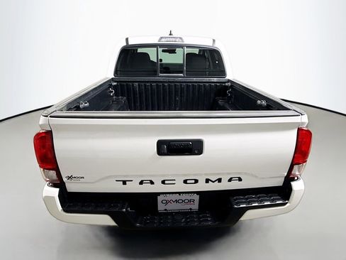 Used 2023 Toyota Tacoma SR w/ SR Convenience Package RWD image 6