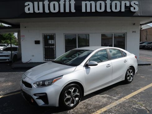 Used 2020 Kia Forte LXS image 1