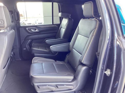 Used 2023 Chevrolet Suburban Premier AWD/4WD image 13