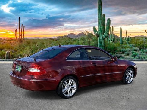 Used 2007 Mercedes-Benz CLK 350 Coupe image 3