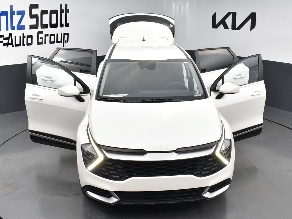 Used 2023 Kia Sportage LX FWD image 29