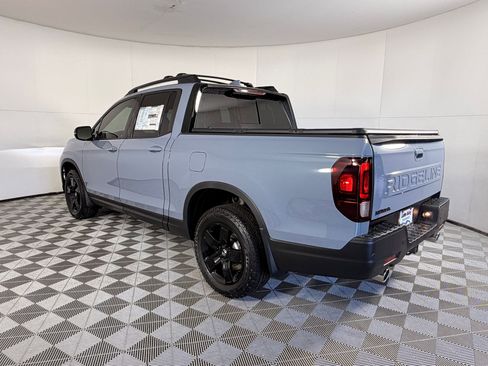 New 2026 Honda Ridgeline Black Edition image 3